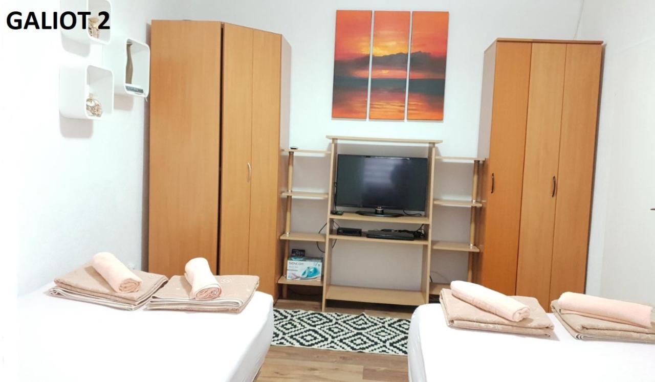 Apartmani Galiot Igalo Exteriör bild