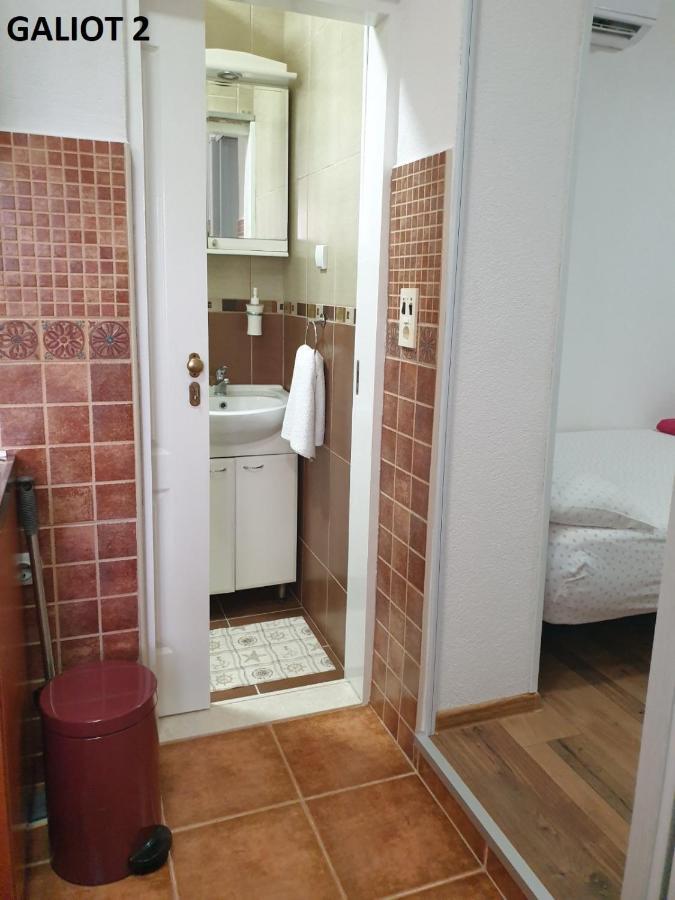 Apartmani Galiot Igalo Exteriör bild