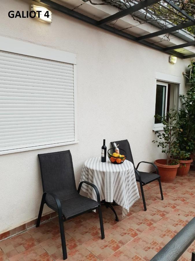 Apartmani Galiot Igalo Exteriör bild