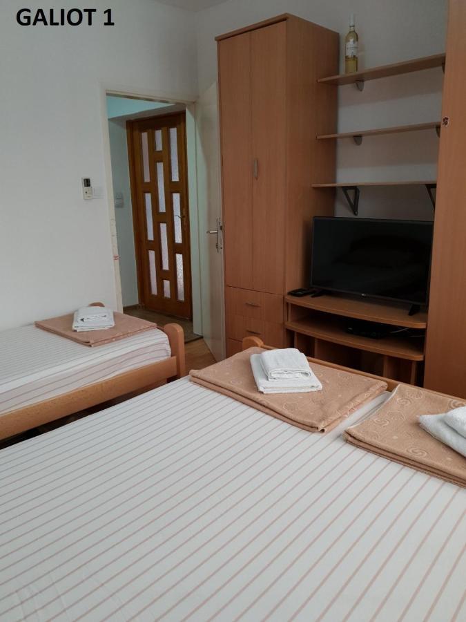 Apartmani Galiot Igalo Exteriör bild