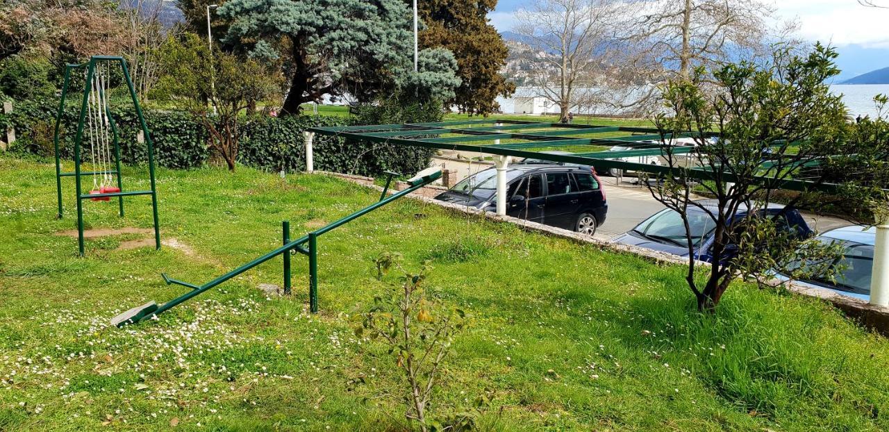 Apartmani Galiot Igalo Exteriör bild